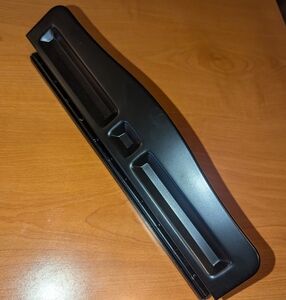 LIKE NEW 3-Hole Puncher